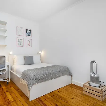 Whome Urban Chic, Great For D Nomads & R Workers